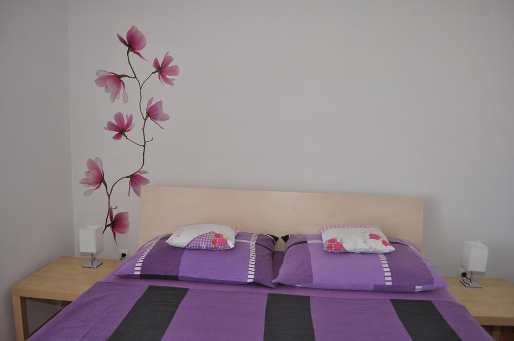 Family Apartment B&B Biograd Na Moru Exterior photo